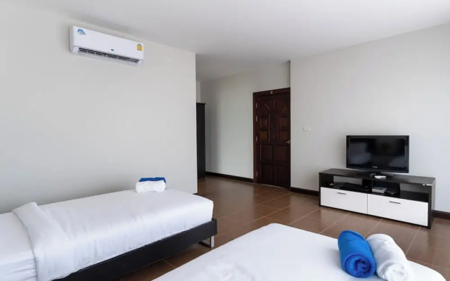 East Villa 4
