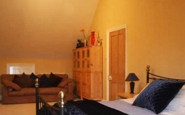 Salisbury House B & B