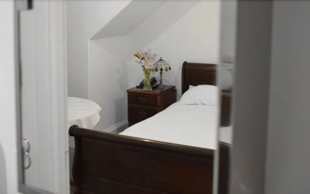Tayview Hotel