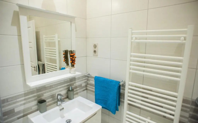 All In Apartman II