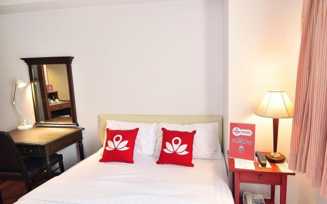 Отель Zen Premium Silom Soi 22 Бангкок вид на фасад