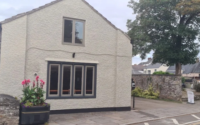 Lovely 1-bed Loft in Newport