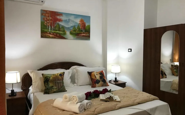 Hotel Mali i Robit