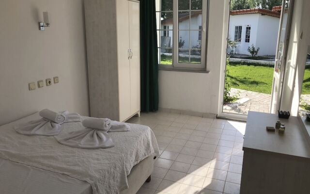 Отель Kiraz Mini Motel & Beach вид на фасад