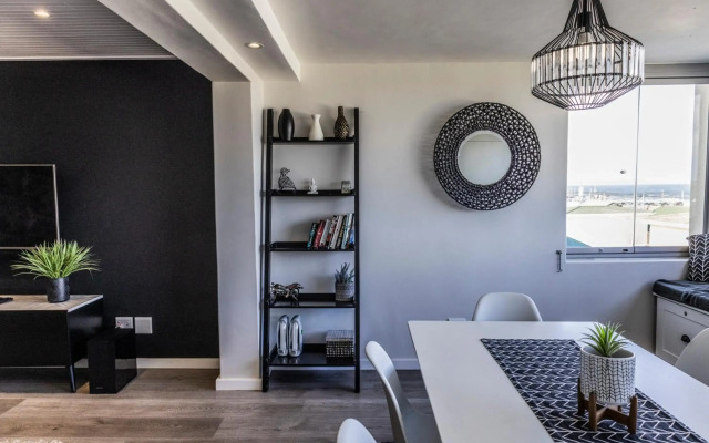 67 Whale Rock Estate, Hermanus