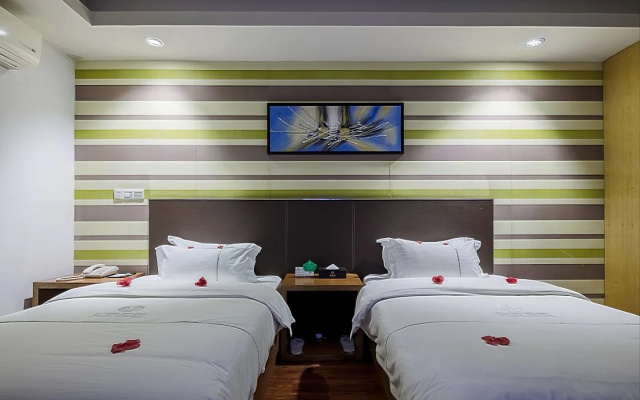 Huangpu Hotel
