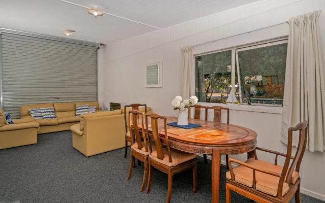 Rangimarie on Kenwood- Matarangi Holiday Home