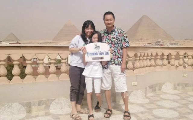 Queen Pyramids View Inn