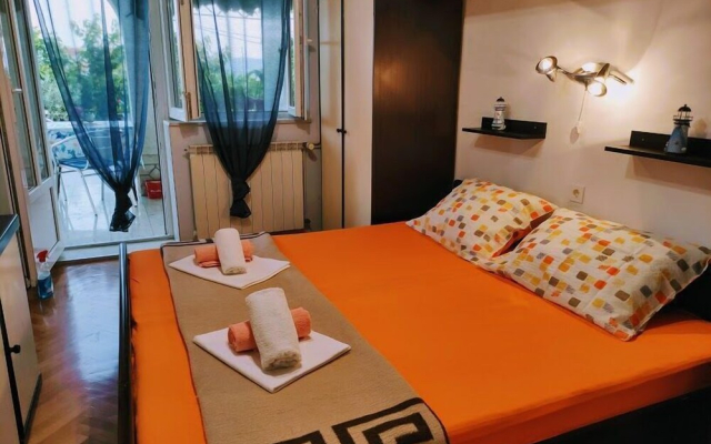 Apartments Mira