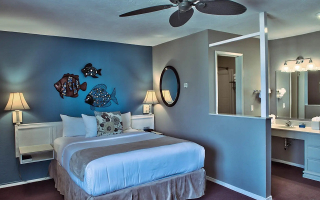 Lovers Point Inn
