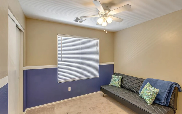 Peggy - 3 Br home by RedAwning