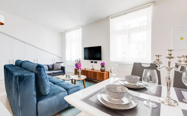 Royal Residence Apartment in the Heart of Prague