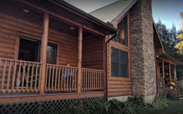 The Log Cabin Bed & Breakfast