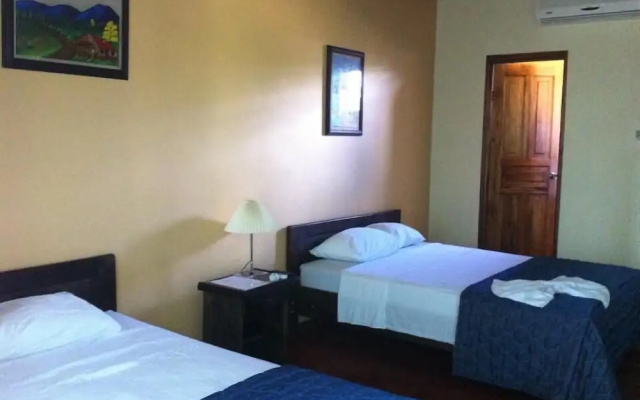 Hotel Arbol Dorado