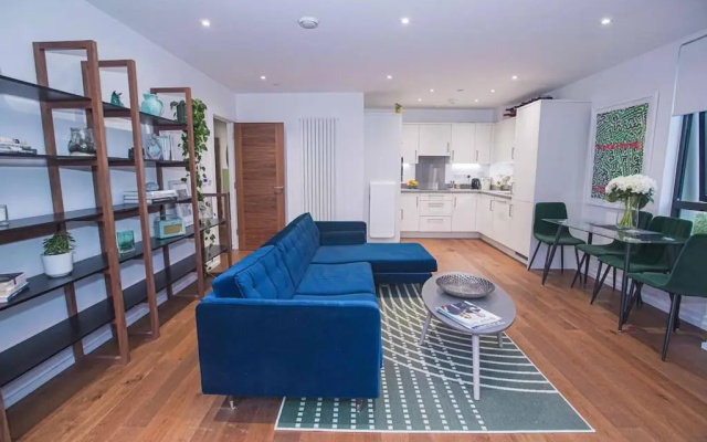 Stylish Brixton 2 bed / 2 bath by Pop Brixton
