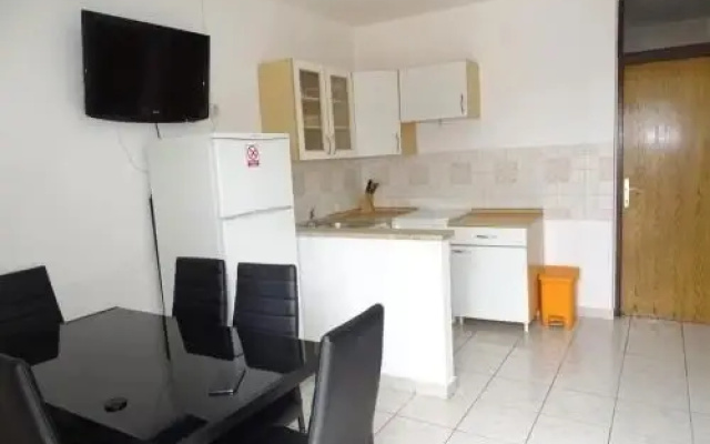 Zana Apartments