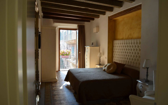 Anastasia Suite b&b