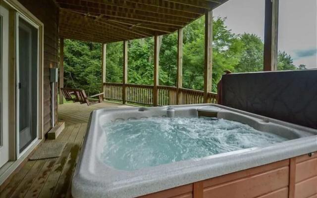The Quarterdeck by Taylor Made Deep Creek