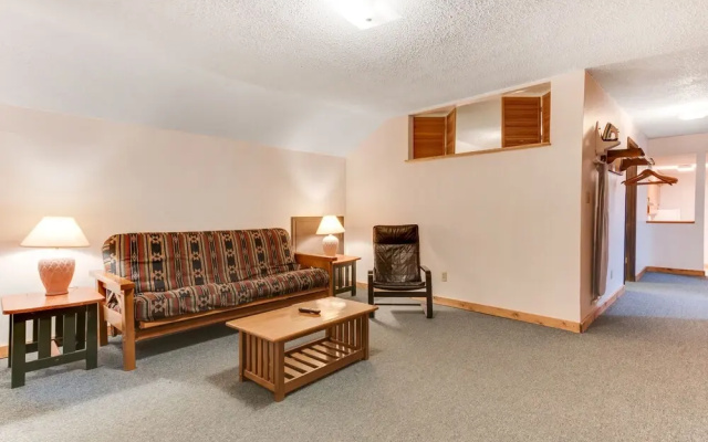 Dolores Mountain Inn