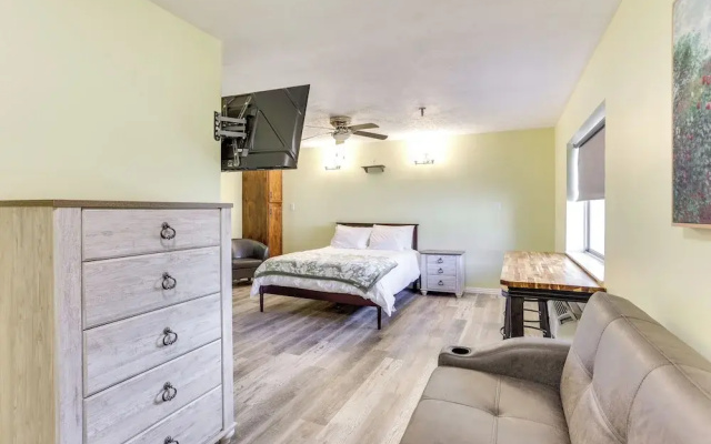 Quiet Oakland City Studio: Walk Downtown!