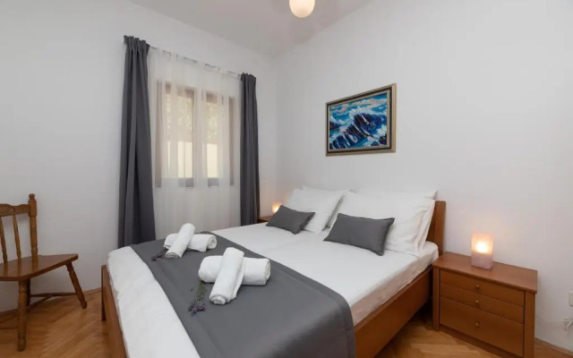 Apartments4You Supetar