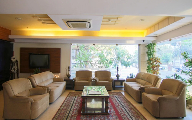 OYO 1085 Hotel Budhil Park