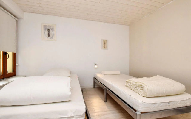 Fine Group House With Sauna Garden