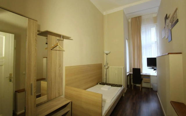 Hotel Pension Elegia am Kurfürstendamm