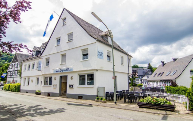 Spacious Holiday Home in Schmallenberg near Ski Area
