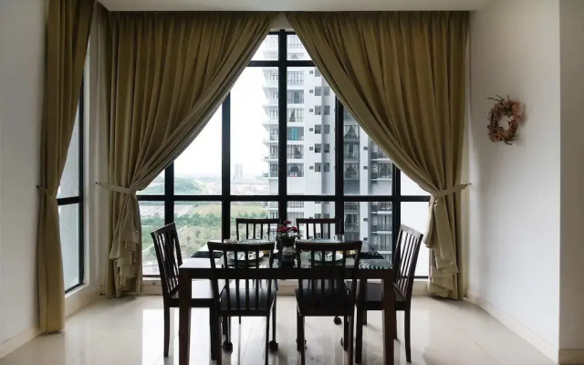 Lux Dpristine 3BR Home w Views, 5mins to Legoland