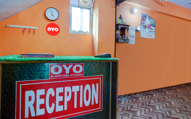 Oyo Flagship 92825 G P Guest House