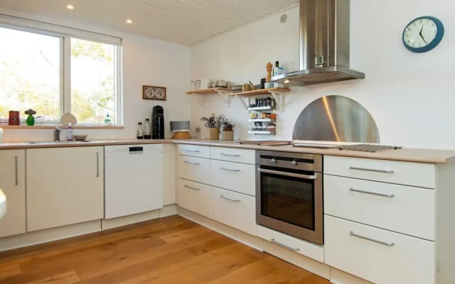 8 Person Holiday Home in Grenaa