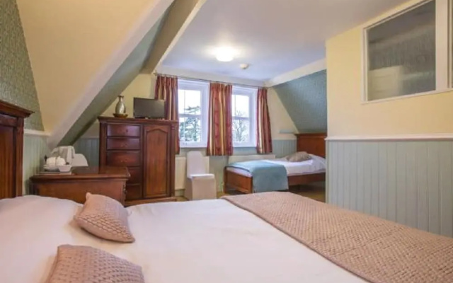 The Manor at Bickley