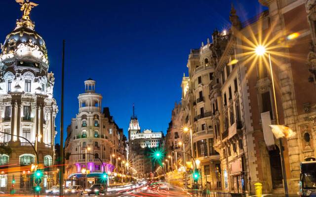 Отель Hostal La Plata вид на фасад