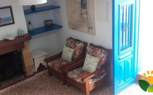 Casa la Rana Charming Townhouse near the beach