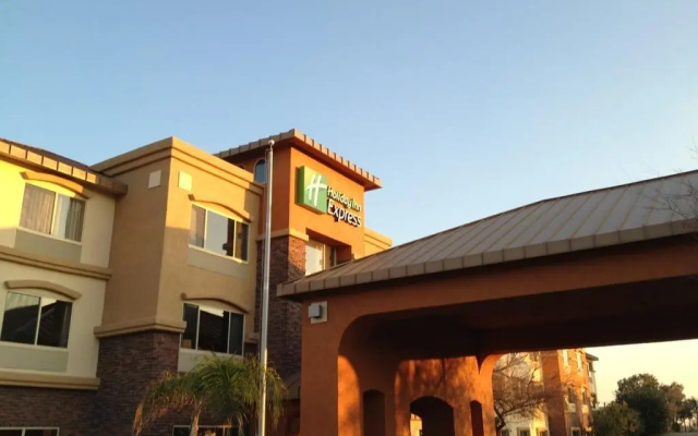 Comfort Inn & Suites at ASU