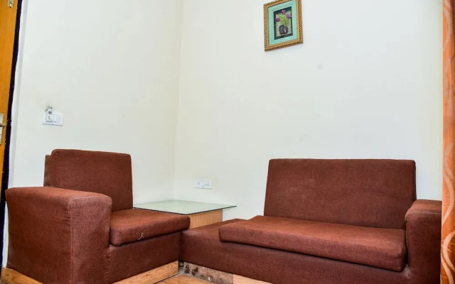 OYO 25127 Hotel Metro Palace