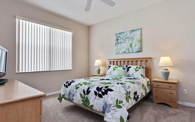 King Triton's Townhome at Regal Oaks
