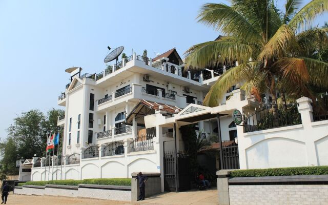 Mount Zion Hotel вид на фасад