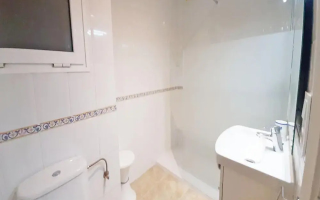 Apartment for 5 People Near Sea Beach
