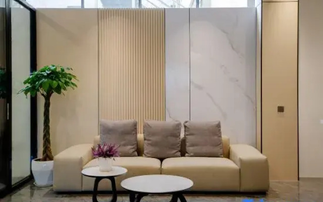 Mengzi Jiangshangyue Light Luxury Hotel (Honghe Prefecture Vocational Education Park)