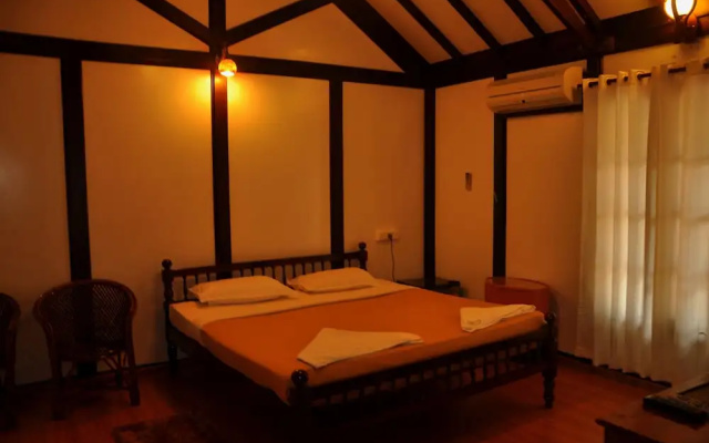 Raja Hotel