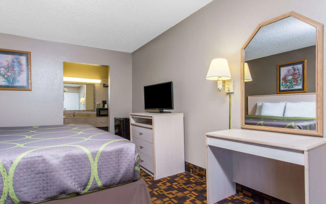 Super 8 by Wyndham Antioch/Nashville South East