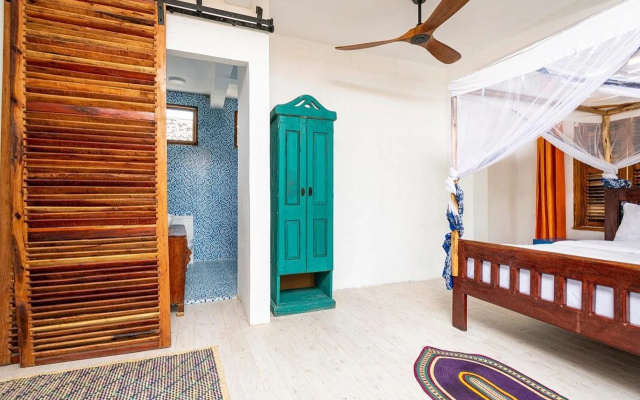 Asante Sana Beach Cottages
