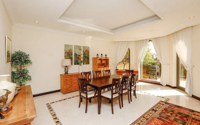 Kennedy Towers - Frond F Villa