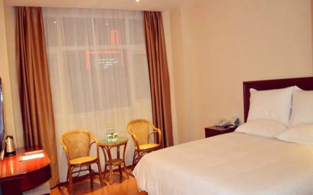 GreenTree Inn Zaozhuang Tengzhou Railway Station Middle Fuqian Road Shell Hotel