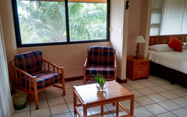 Banana Palms Hotel in Rio Dulce, Guatemala from 116$, photos, reviews - zenhotels.com guestroom