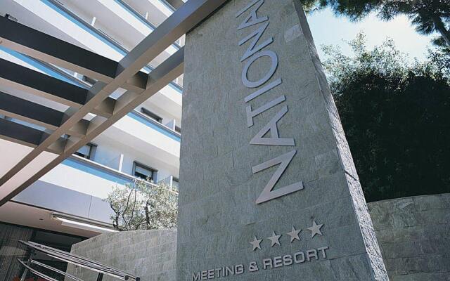 Отель National Hotel Италия, Римини - 8 отзывов об отеле, цены и фото номеров - забронировать отель National Hotel онлайн вид на фасад