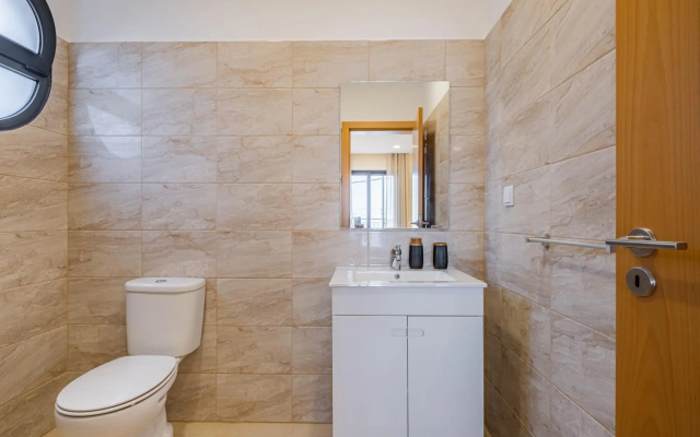 Canhas Residence I by Homie