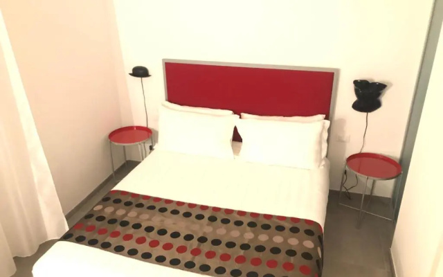 Room 76